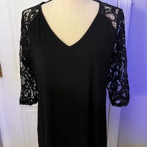 Lace sleeve shirt